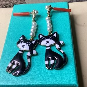 NEW Black and White Cat Earrings